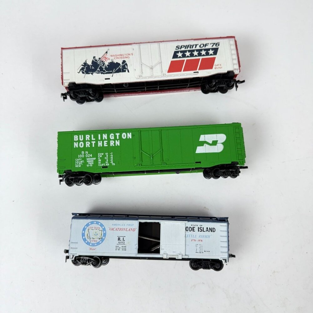 Vintage  3 HO Scale Boxcars Spirit Of 76 Burlington Northern Rhode Island & More